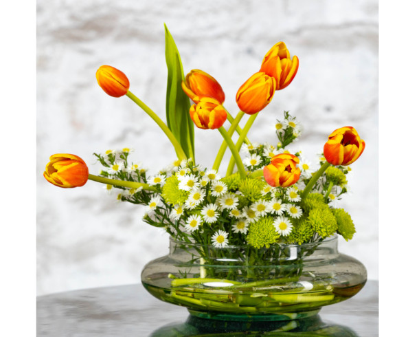 Arreglo Tulipanes Naranjos + Margaritas